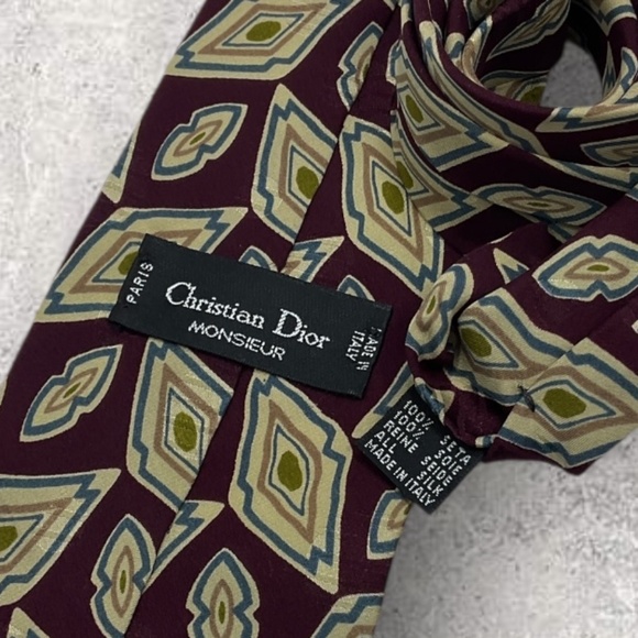 CHRISTIAN DIOR Burgundy/Beige Geometric Art Silk LUXURY Tie ITALY - Picture 3 of 5